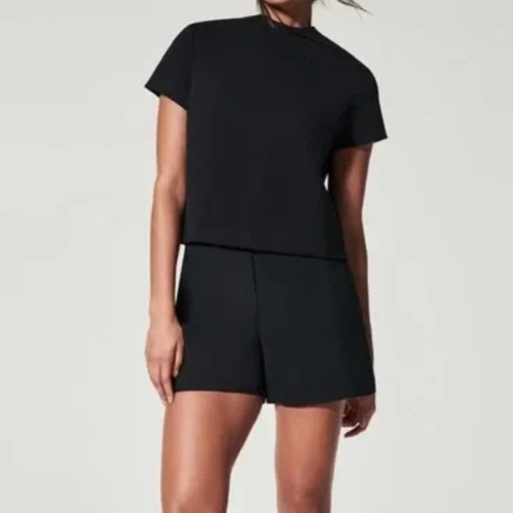 Women’s Black Stretch High-Rise Shorts